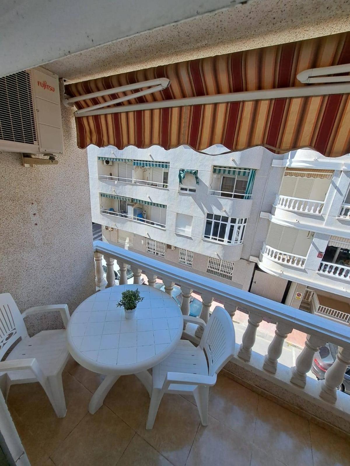Апартаменты Torrevieja Playa Del Cura Экстерьер фото